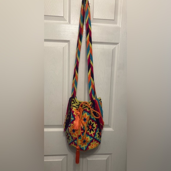 Medium Wayuu crochet bag - Picture 2 of 6